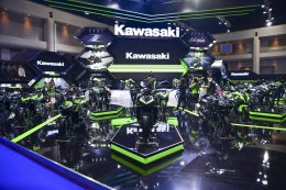 “คาวาซากิ” เปิดโชว์รูมสุดยิ่งใหญ่ อวดรถทุกไลน์อัพภายในงาน “Motor Show 2018”