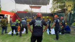 ภาพการทบทวน เเละ ฝึกซ้อมใช้อุปกรณ์ การฝึกพัฒนาศักยภาพครูผู้สอน 