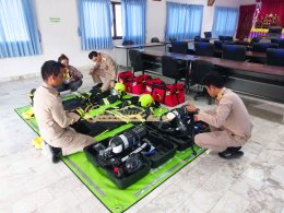 ผลงานส่งมอบ ชุดดับเพลิงภายในอาคารครบชุด (Fire Suit Set)  พร้อมชุดเครื่องช่วยหายใจแบบสะพายหลัง (SCBA) มาตรฐาน EN