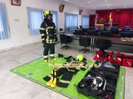ผลงานส่งมอบ ชุดดับเพลิงภายในอาคารครบชุด (Fire Suit Set)  พร้อมชุดเครื่องช่วยหายใจแบบสะพายหลัง (SCBA) มาตรฐาน EN