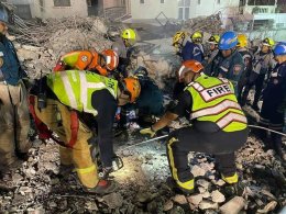 ทีม Heavy Rescue THAILAND (HR-TH) เข้าช่วยสนับสนุนเหตุอาคารถล่ม ณ หมู่บ้าน กฤษดานคร ปิ่นเกล้า ถ. บรมราชชนนี