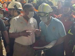 ทีม Heavy Rescue THAILAND (HR-TH) เข้าช่วยสนับสนุนเหตุอาคารถล่ม ณ หมู่บ้าน กฤษดานคร ปิ่นเกล้า ถ. บรมราชชนนี