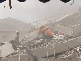 ภาพ Heavy Rescue Thailand  การเข้าสนับสนุน On Scene Building Collapse