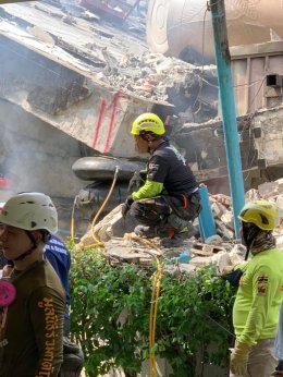 ภาพ Heavy Rescue Thailand  การเข้าสนับสนุน On Scene Building Collapse