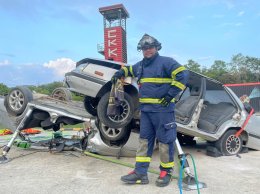 บรรยากาศการฝึก Rescue Tecnicques @ Command And Control Response Expressway 3 nd course Heavy Rescue Thailand training is conducted in collaboration with Expressway Authority of Thailand (EXAT)