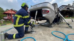 บรรยากาศการฝึก Rescue Tecnicques @ Command And Control Response Expressway 3 nd course Heavy Rescue Thailand training is conducted in collaboration with Expressway Authority of Thailand (EXAT)