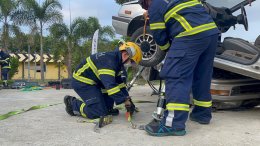 บรรยากาศการฝึก Rescue Tecnicques @ Command And Control Response Expressway 3 nd course Heavy Rescue Thailand training is conducted in collaboration with Expressway Authority of Thailand (EXAT)