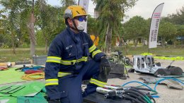 บรรยากาศการฝึก Rescue Tecnicques @ Command And Control Response Expressway 3 nd course Heavy Rescue Thailand training is conducted in collaboration with Expressway Authority of Thailand (EXAT)