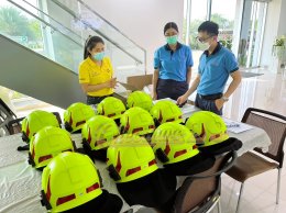 ผลงานส่งมอบหมวกดับเพลิง