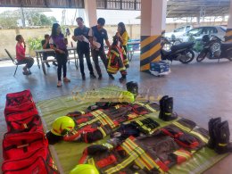 ผลงานการส่งมอบชุดดับเพลิงเพื่อความปลอดภัย For Fireman
