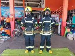 ผลงานของเราส่งมอบชุดดับเพลิงTEXPORT