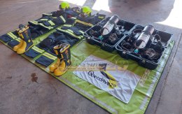 ผลงานของเราส่งมอบชุดดับเพลิงTEXPORT