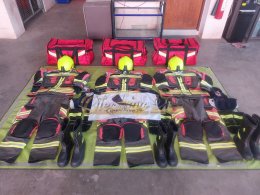 ผลงานการส่งมอบชุดดับเพลิงเพื่อความปลอดภัย For Fireman