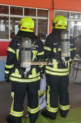 ผลงานการส่งมอบ ชุดดับเพลิงภายในอาคารครบชุด (Fire Suit Set)  พร้อมชุดเครื่องช่วยหายใจแบบสะพายหลัง (SCBA) มาตรฐาน EN