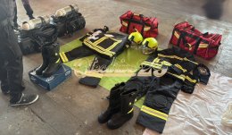ผลงานการส่งมอบ ชุดดับเพลิงภายในอาคารครบชุด (Fire Suit Set)  พร้อมชุดเครื่องช่วยหายใจแบบสะพายหลัง (SCBA) มาตรฐาน EN