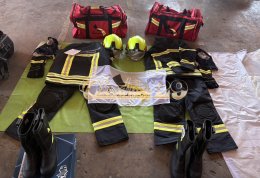 ผลงานการส่งมอบ ชุดดับเพลิงภายในอาคารครบชุด (Fire Suit Set)  พร้อมชุดเครื่องช่วยหายใจแบบสะพายหลัง (SCBA) มาตรฐาน EN