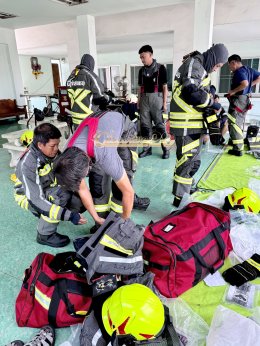 ผลงานการส่งมอบแห่งความภาคภูมิใจ "ชุดดับเพลิงภายในอาคาร" 