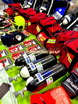 ผลงานการส่งมอบวันนี้ ชุดดับเพลิงครบชุดพร้อมอุปกรณ์ดับเพลิงอื่นๆ