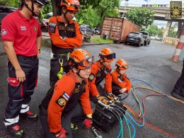 ประมวลภาพบรรยากาศงานฝึกอบรม "DNT" Disaster Navamindradhiraj Team.