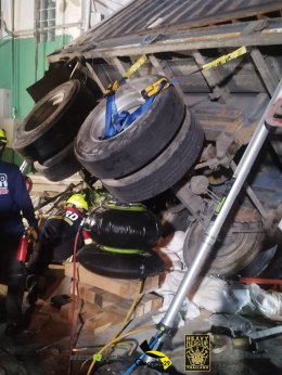 HEAVY RESCUE THAILAND ร่วมสนับสนุนอุปกรณ์กู้ภัยขนาดหนัก กับสถานีดับเพลิงและกู้ภัยลาดยาว