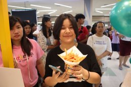 Potato Corner ฟีเว่อร์ ชาวนครสวรรค์ แห่อุดหนุนธุรกิจ “พีช-พชร” ต่อคิวซื้อเฟรนช์ฟรายส์