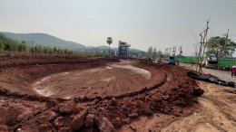 พลาสติก LDPE ปูสระน้ำ สำหรับจัดสวนในพื้นที่หมู่บ้านจัดสรร