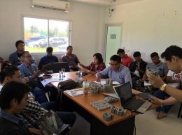 ขอขอบคุณคณะผู้รับเหมาที่สนใจเข้ารับฟังการอบรมเกี่ยวกับผลิตภัณฑ์เเละขั้นตอนการติดตั้ง ของบริษัท ซีซีพี เพวิ่งสโตนส์ จำกัด ครั้งที่ 5 วันที่ 17/9/2559