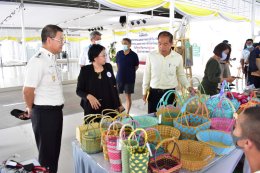 เยี่ยมชมการดำเนินภารกิจด้านการควบคุมและการฝึกวิชาชีพผู้ต้องขัง เพื่อเป็นการเผยแพร่และประชาสัมพันธ์การปฏิบัติต่อผู้ต้องขัง 