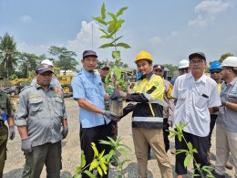 PT PSP Tanam 75 Bibit Pohon di Desa Klapanunggal, Bogor