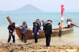 ชุดตรวจซ่อมบำรุงเครื่องหมายทางเรือ ได้ตรวจซ่อมบำรุงเครื่องหมายทางเรือตามวงรอบ ฝั่งตะวันตกของประเทศไทย