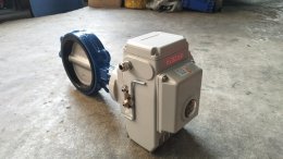 หัวขับวาล์วไฟฟ้า 220VAC ประกอบ butterfly valve DN 150 flange PN16
