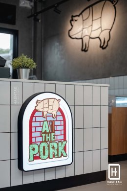 [ภาพติดตั้งจริง] ร้านขายเนื้อหมู พรีเมี่ยม ร้าน All the Pork @ATT U PARK Bangna  l บริการออกแบบ ผลิต และติดตั้งครบวงจร