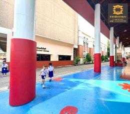 เบาะหุ้มเสากันกระแทก ภายในโรงเรียน  