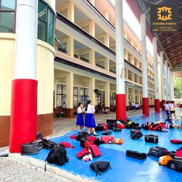 เบาะหุ้มเสากันกระแทก ภายในโรงเรียน  