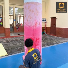 เบาะหุ้มเสากันกระแทก ภายในโรงเรียน  