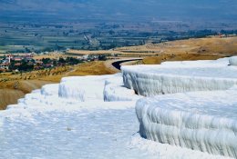 Pamukkale-Turkey เมืองที่มีความสวยงามที่นักเดินทางห้ามพลาด