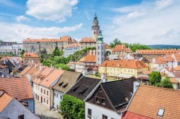 Cesky Krumlov-Czech เป็นเมืองเล็กๆที่มีแม่น้ำไหลผ่าน