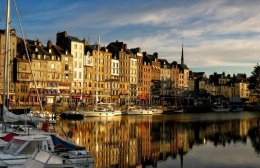 เมืองอ็องเฟลอร์  (Honfleur) ประเทศฝรั่งเศส