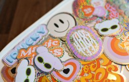 สติ๊กเกอร์ holo dot