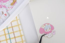 สติ๊กเกอร์เนื้อใส แผ่นรองขาว