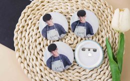 เข็มกลัดพลาสติก