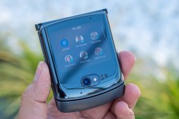 Motorola razr 5G หรู