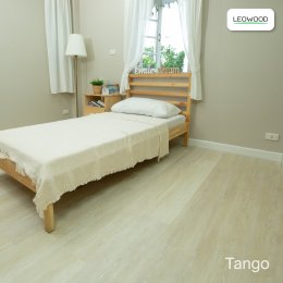 LEOWOODพื้นไม้SPCทนชื้นกันปลวกสีTango