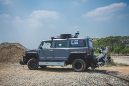 HI-RAIL VEHICLE