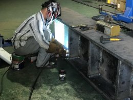 MANUFACTURE & DESIGN