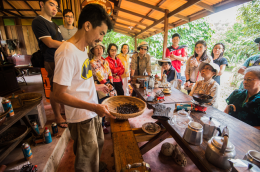 ทัวร์กระบุรี ชิมซาลาเปาทับหลี กาแฟโรบัสต้า