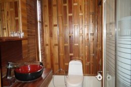 Vieng Tara Villa
