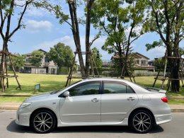 2013 TOYOTA ALTIS MNC 1.8 E AUTO  สีบรอนซ์เงิน