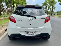 2012 MAZDA2 5 DOOR  1.5 AT  SPIRIT SPORT  สีขาว