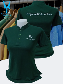 ขอบพระคุณ PnC We are team เสื้อโปโลคอจีนพร้อมรับปักโลโก้และชื่อ Plus ความนุ่ม เพิ่มความสบาย  ผ้า Micro Plus + (ไมโคร พลัส) เส้นใยเล็ก ละเอียดเรียงตัวสวย ด้วยโพลีเอสเตอร์ผสมไมโครไฟเบอร์ เกรด A ทำให้ผ้านุ่ม เนียน ละเอียด คงทน ใส่เย็นสบาย ระบายอากาศได้ดี พร้
